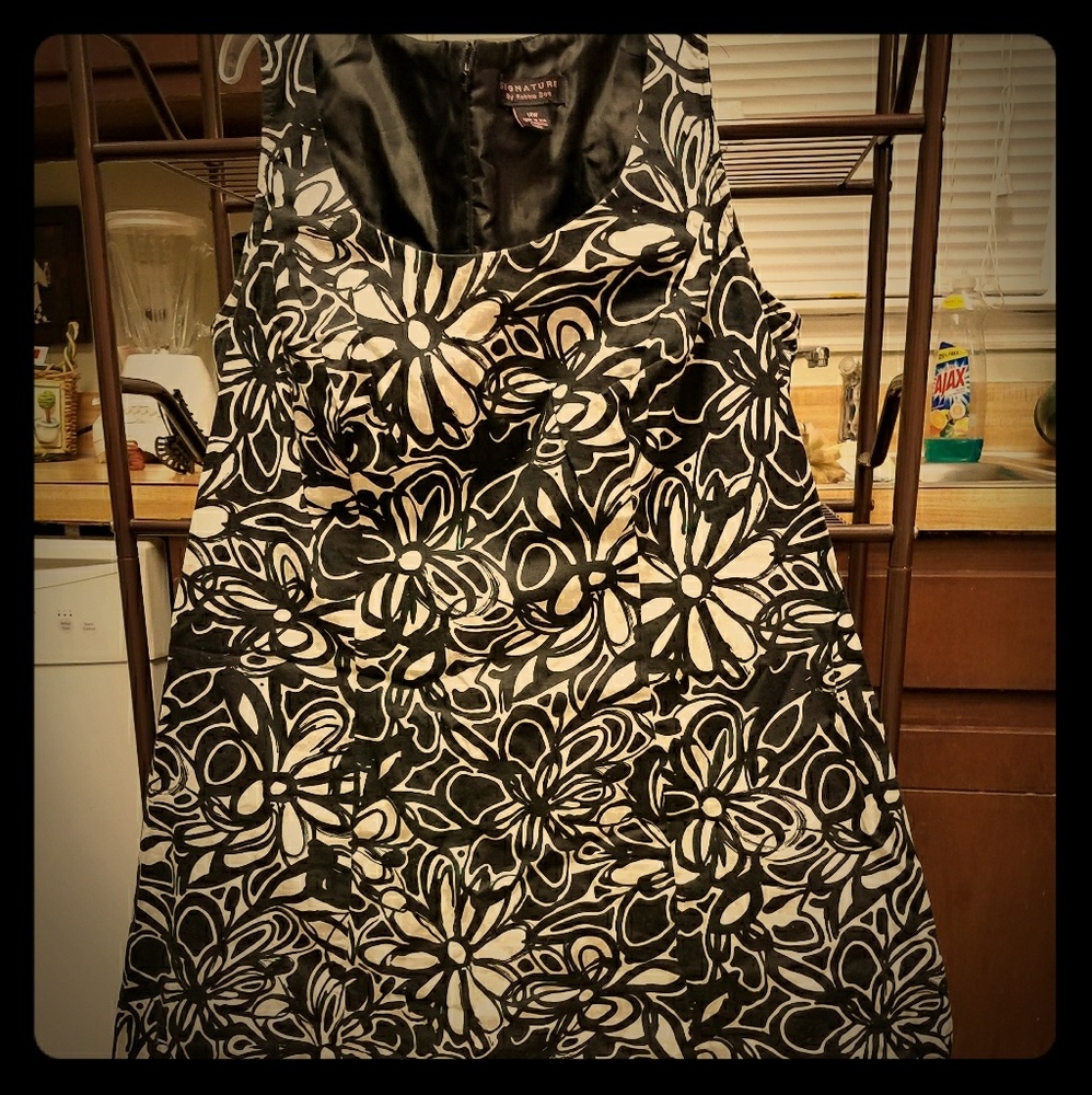 Signature by Robbie Bee dress 14W